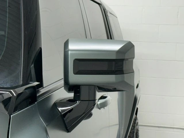 2024 GMC Hummer EV - Image 14 of 21