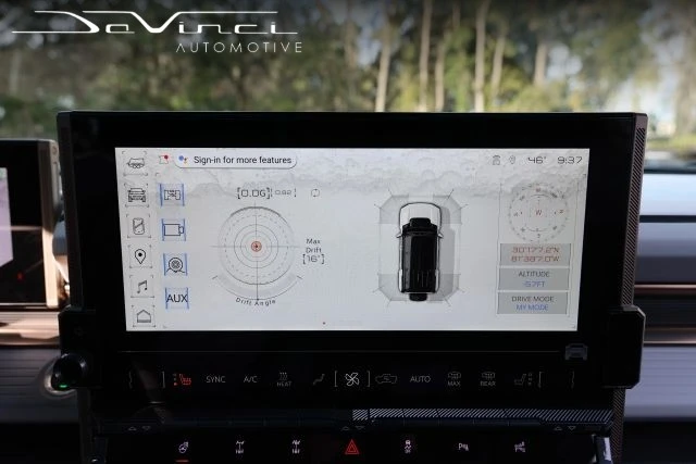 2024 GMC Hummer EV - Image 20 of 21