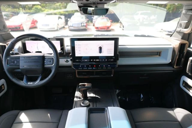 2024 GMC Hummer EV - Image 2 of 31