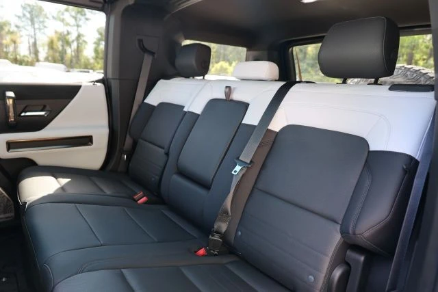 2024 GMC Hummer EV - Image 3 of 31