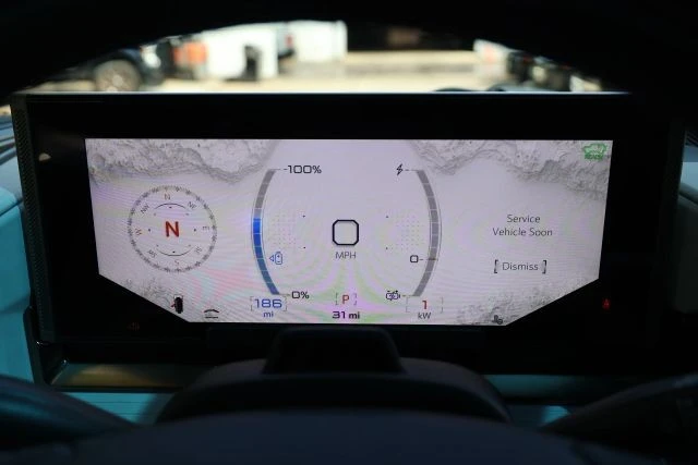 2024 GMC Hummer EV - Image 13 of 31