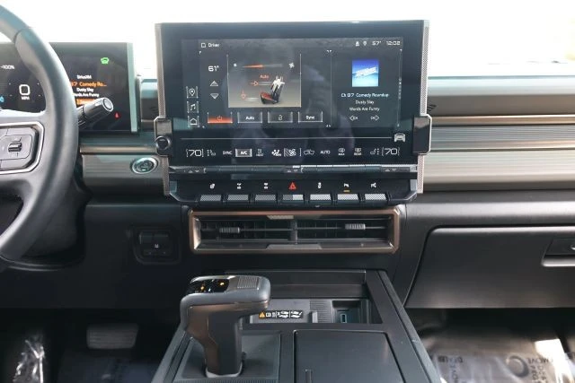 2024 GMC Hummer EV - Image 15 of 21