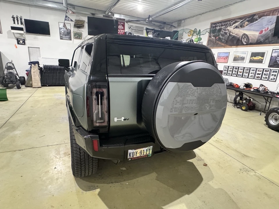 2024 GMC Hummer EV - Image 4 of 12