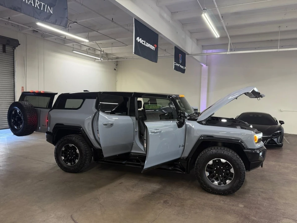 2024 GMC Hummer EV - Image 25 of 25