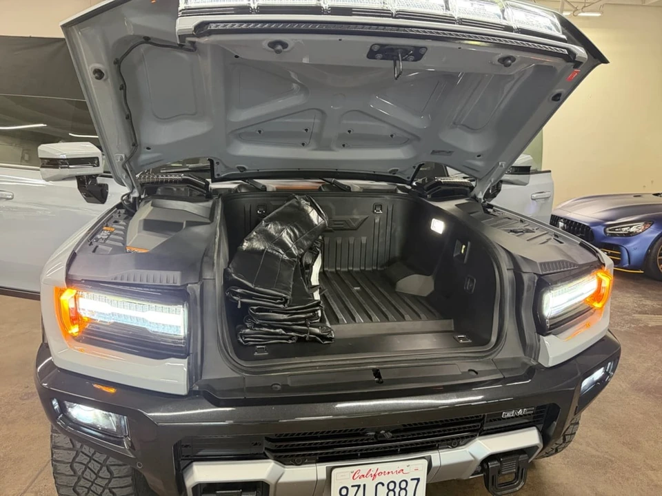 2024 GMC Hummer EV - Image 20 of 25
