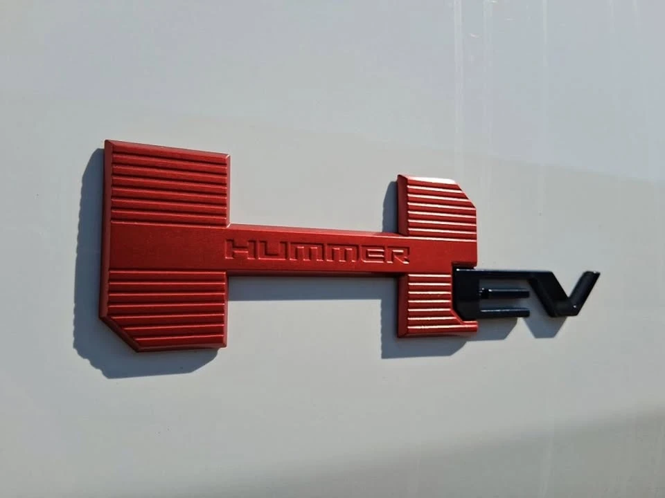 2024 GMC Hummer EV - Image 9 of 20