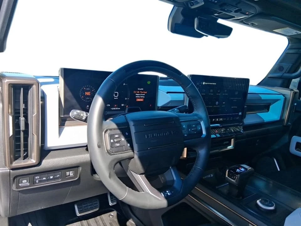 2024 GMC Hummer EV - Image 12 of 20