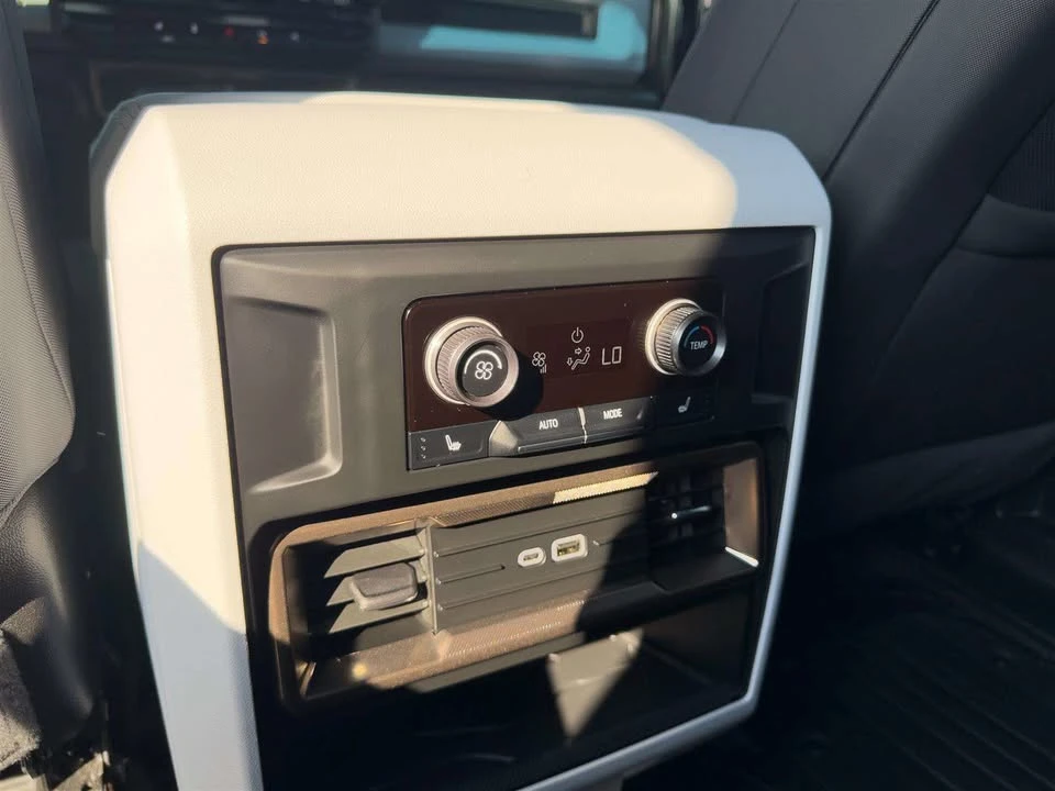 2024 GMC Hummer EV - Image 19 of 19