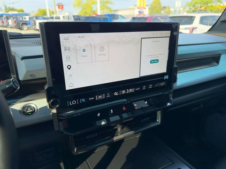 2024 GMC Hummer EV - Image 13 of 19