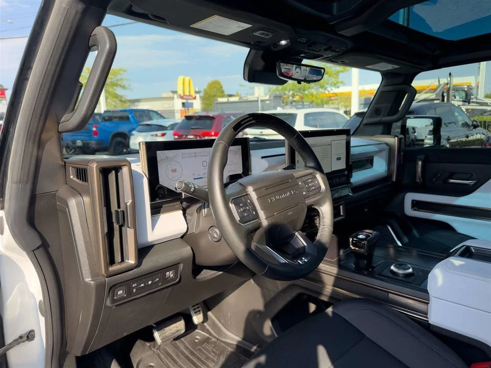 2024 GMC Hummer EV - Image 9 of 19