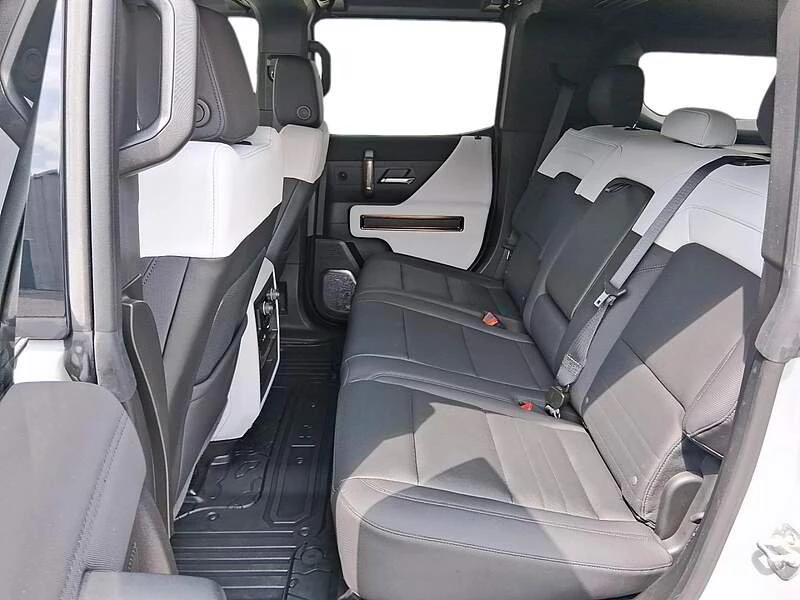 2024 GMC Hummer EV - Image 11 of 20