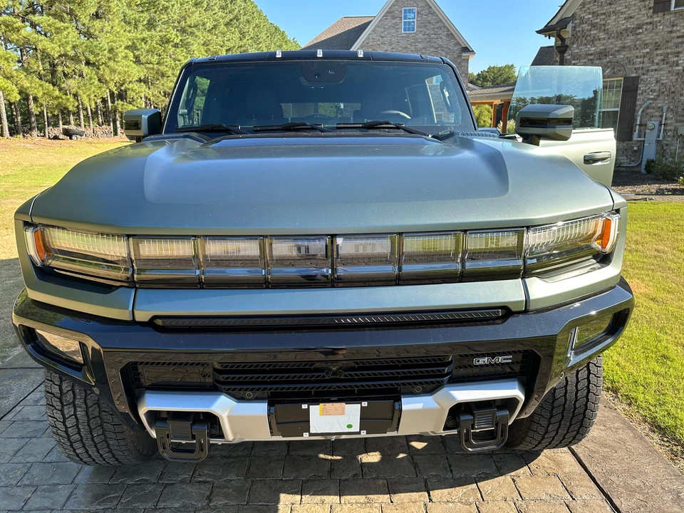 2024 GMC Hummer EV - Image 6 of 31