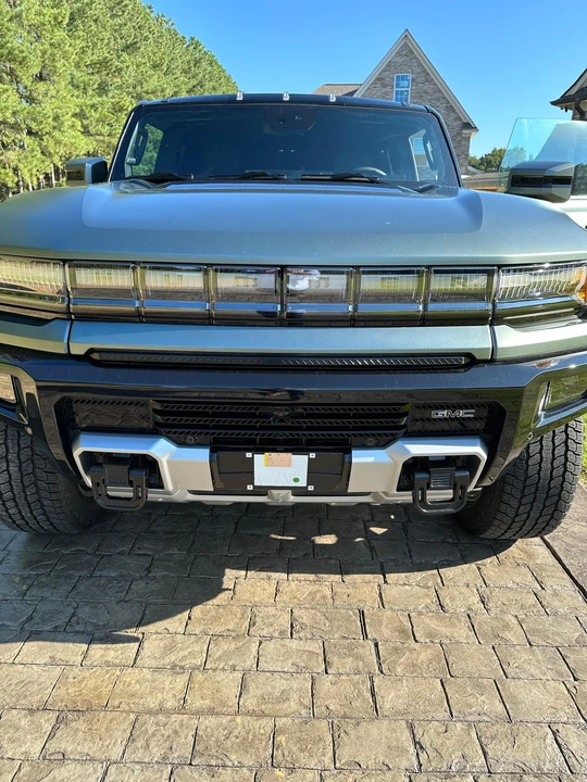 2024 GMC Hummer EV - Image 14 of 31