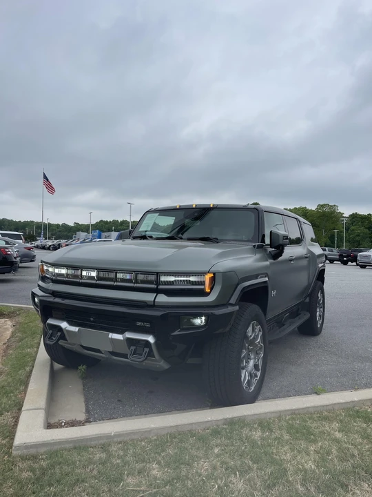2024 GMC Hummer EV - Image 3 of 31