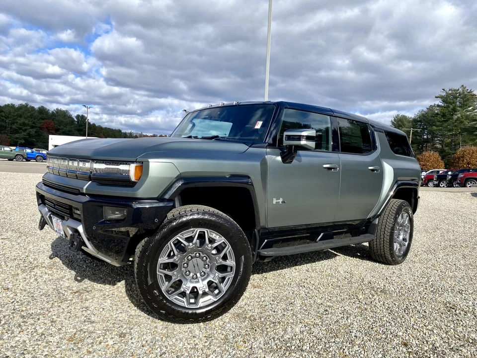 2024 GMC Hummer EV - Image 3 of 31