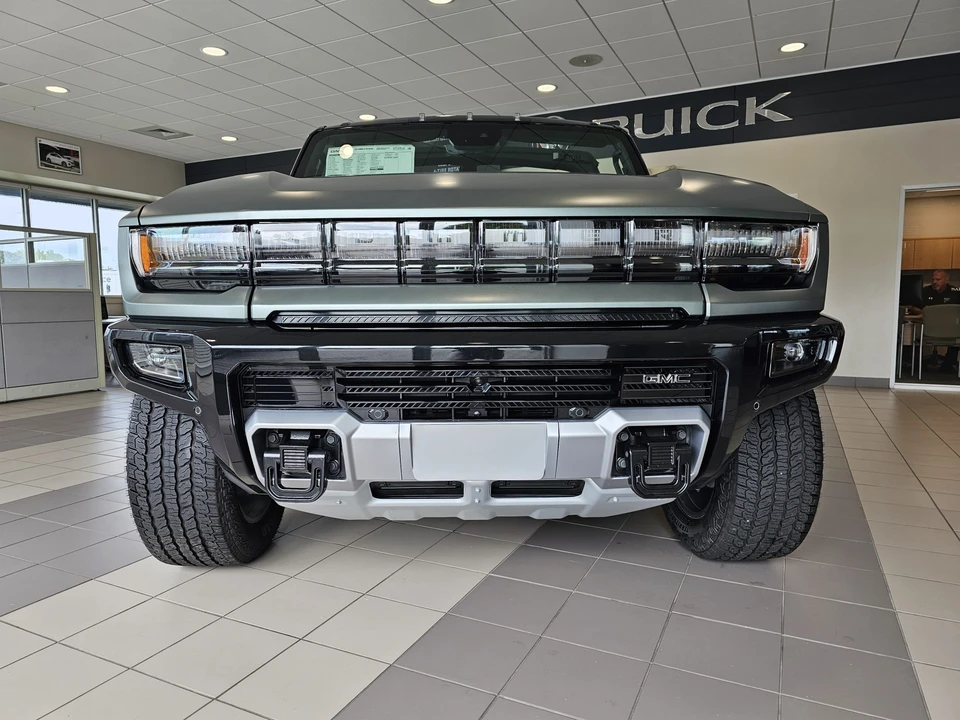 2024 GMC Hummer EV - Image 3 of 31