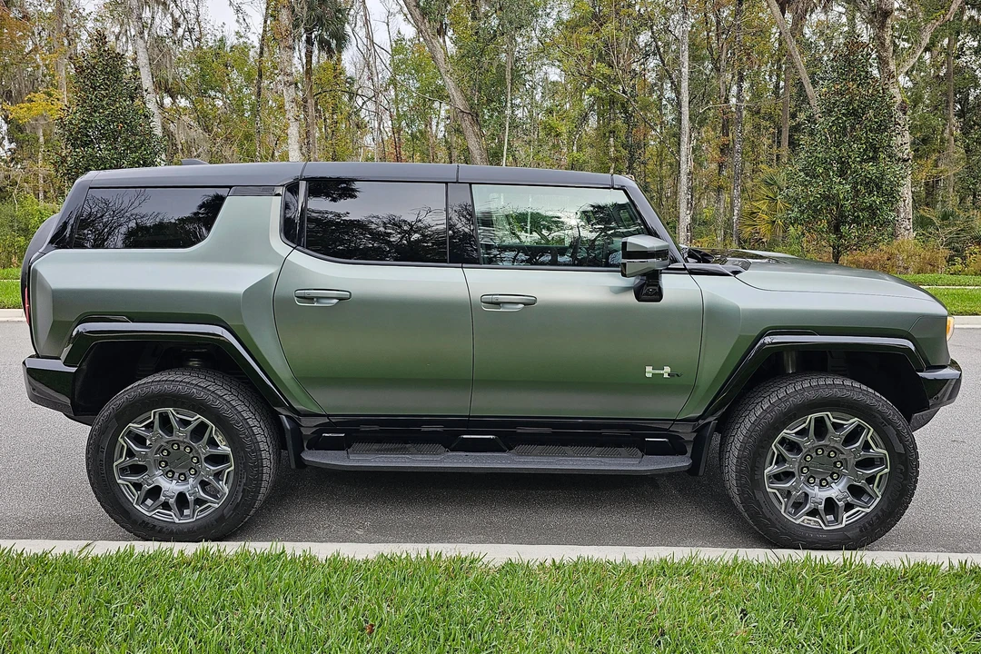 2024 GMC Hummer EV - Image 3 of 31