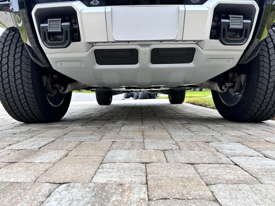 2024 GMC Hummer EV - Image 31 of 31