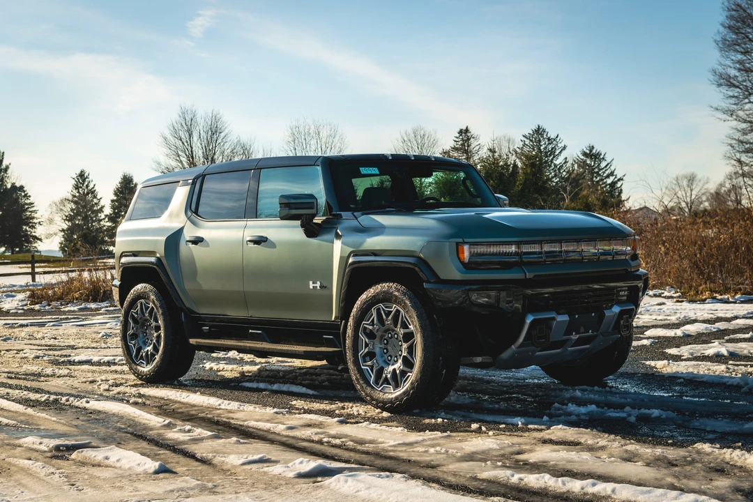 2024 GMC Hummer EV - Image 31 of 31