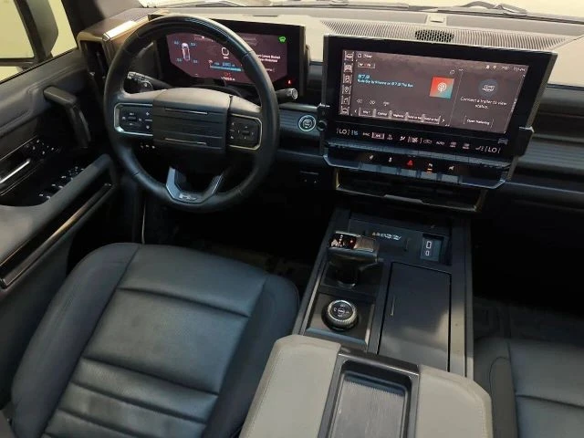 2024 GMC Hummer EV - Image 30 of 31