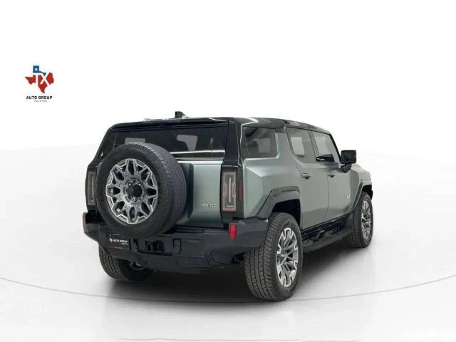 2024 GMC Hummer EV - Image 7 of 31