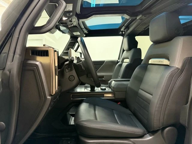 2024 GMC Hummer EV - Image 12 of 21