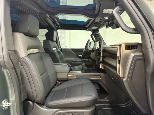 2024 GMC Hummer EV - Image 13 of 21