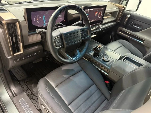 2024 GMC Hummer EV - Image 11 of 21