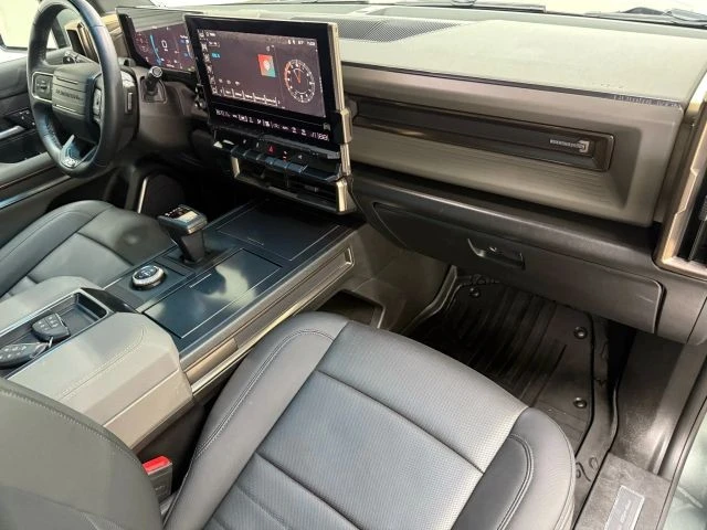 2024 GMC Hummer EV - Image 10 of 21