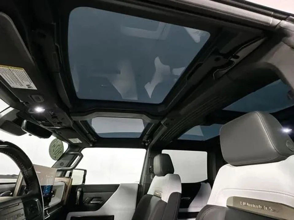 2024 GMC Hummer EV - Image 14 of 20