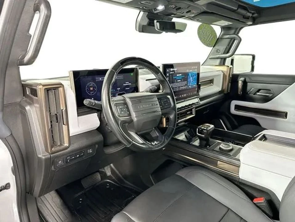 2024 GMC Hummer EV - Image 9 of 20