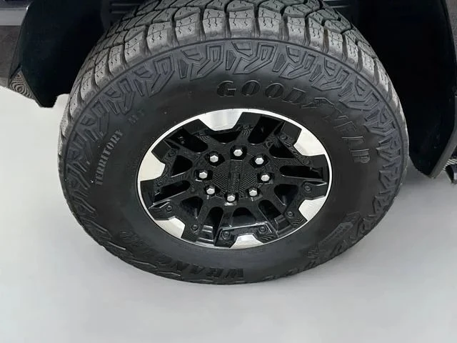 2024 GMC Hummer EV - Image 20 of 20