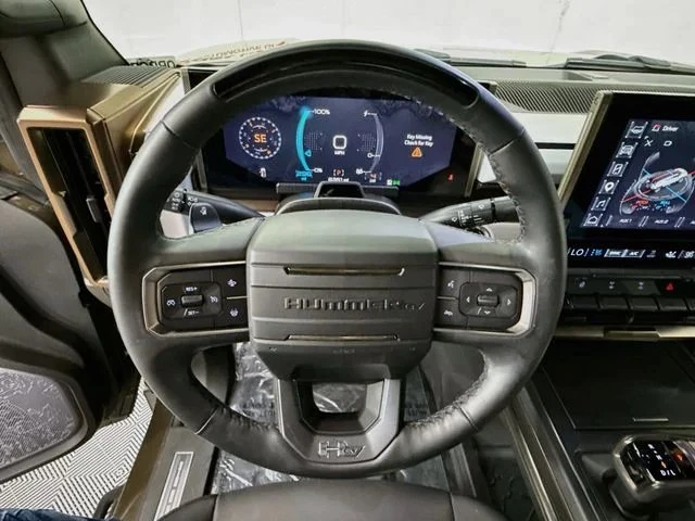 2024 GMC Hummer EV - Image 11 of 20