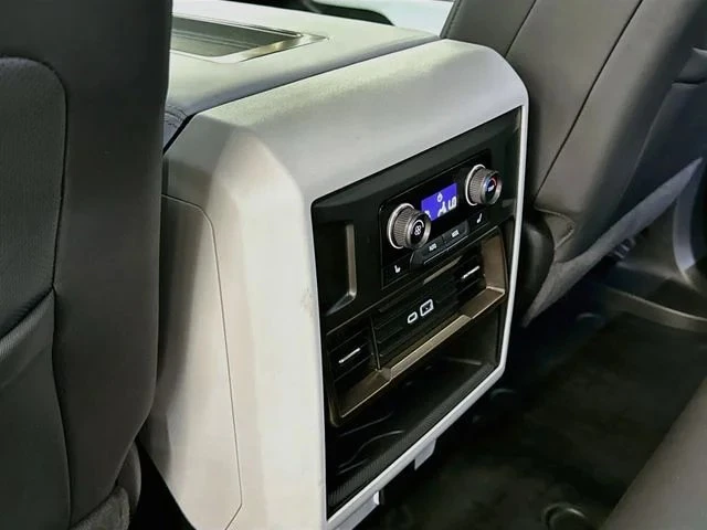 2024 GMC Hummer EV - Image 18 of 20