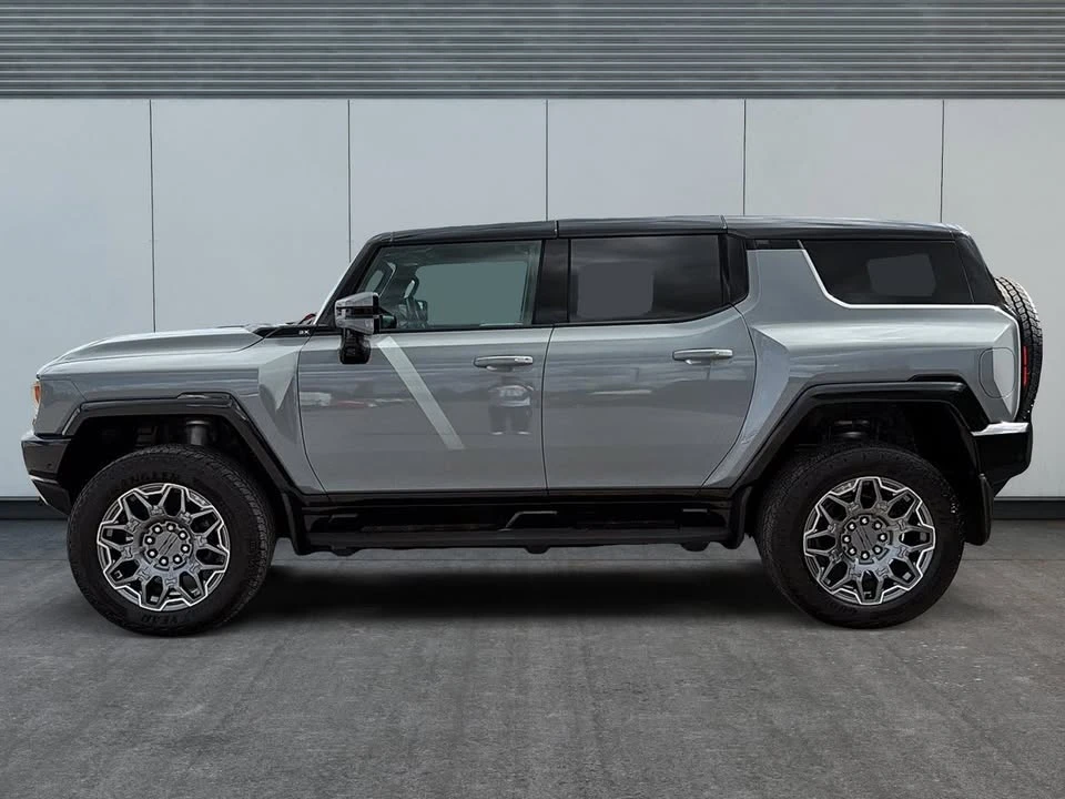 2024 GMC Hummer EV - Image 5 of 10