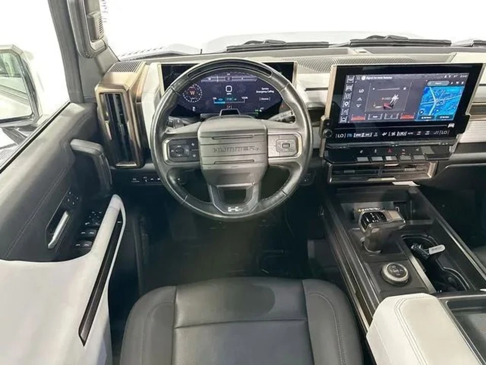 2024 GMC Hummer EV - Image 11 of 20