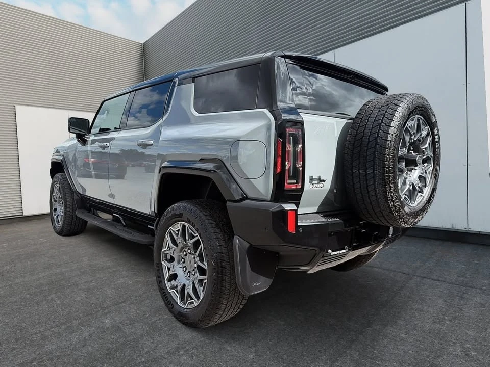 2024 GMC Hummer EV - Image 4 of 10