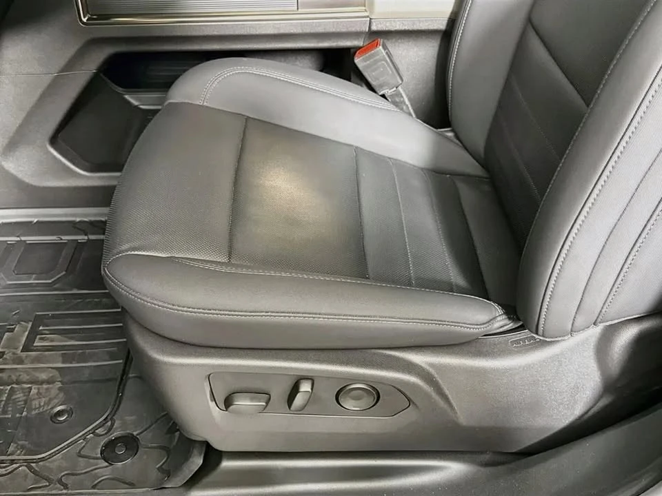 2024 GMC Hummer EV - Image 16 of 20