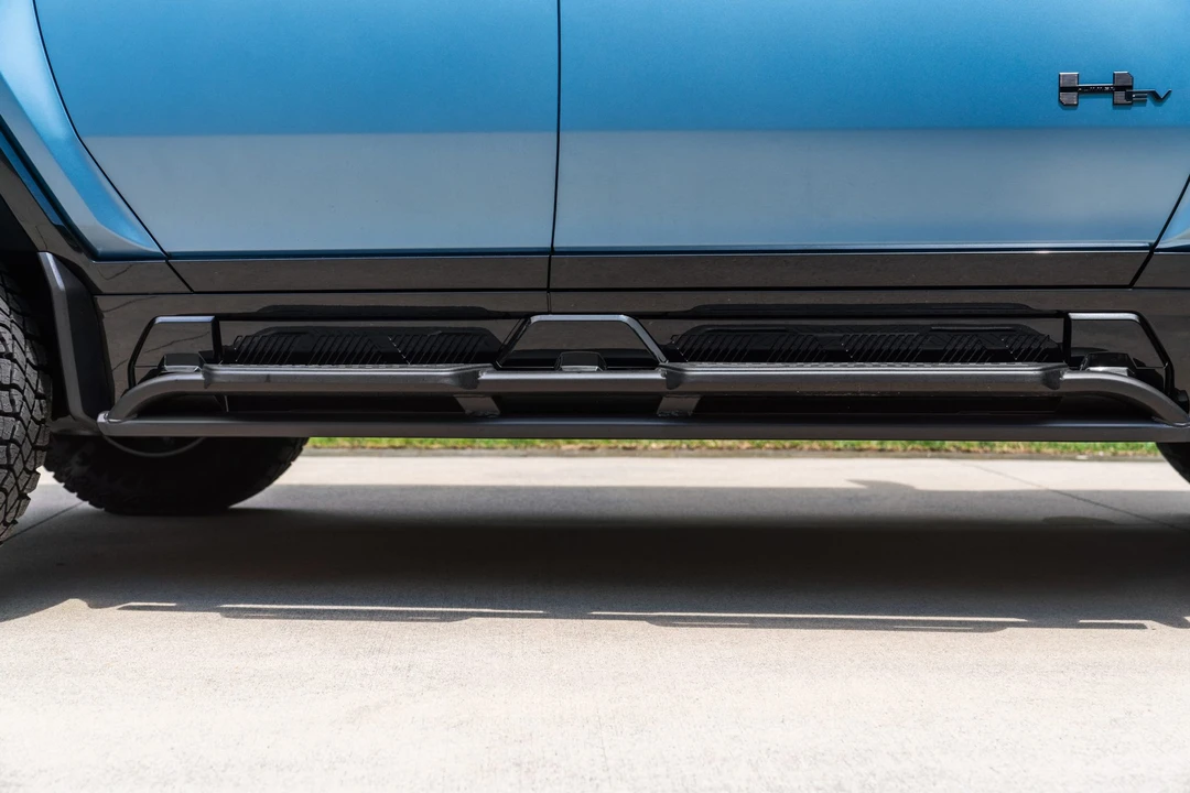 2024 GMC Hummer EV - Image 24 of 31