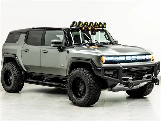 2024 GMC Hummer EV - Image 4 of 31