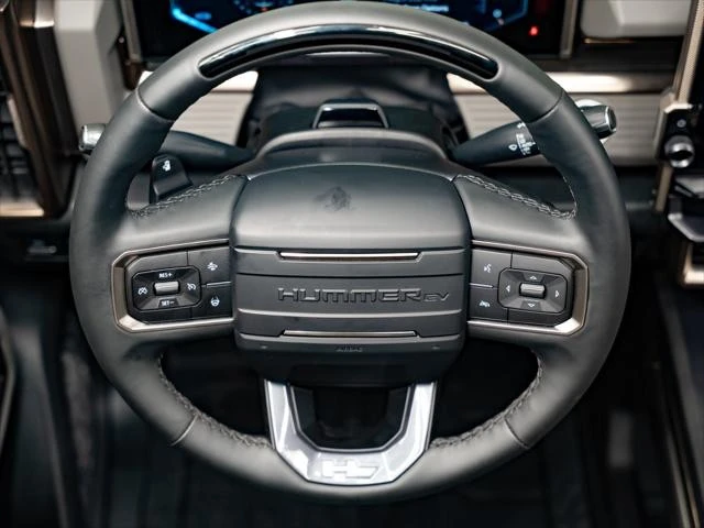 2024 GMC Hummer EV - Image 28 of 31
