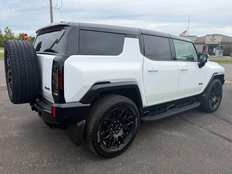 2024 GMC Hummer EV - Image 2 of 5