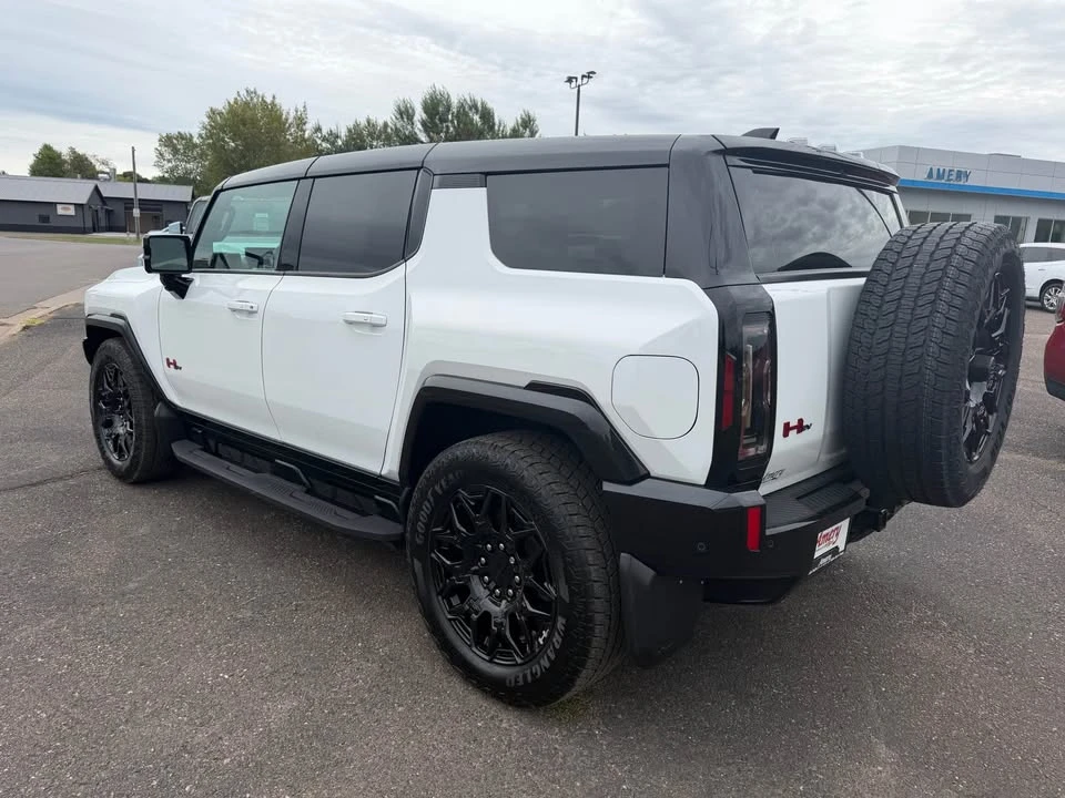 2024 GMC Hummer EV - Image 3 of 5