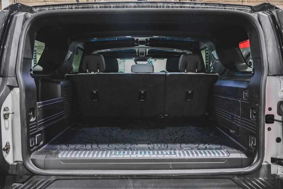 2024 GMC Hummer EV - Image 7 of 20