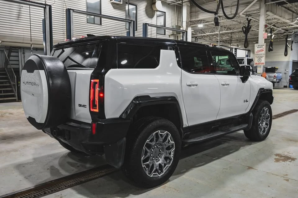 2024 GMC Hummer EV - Image 2 of 20