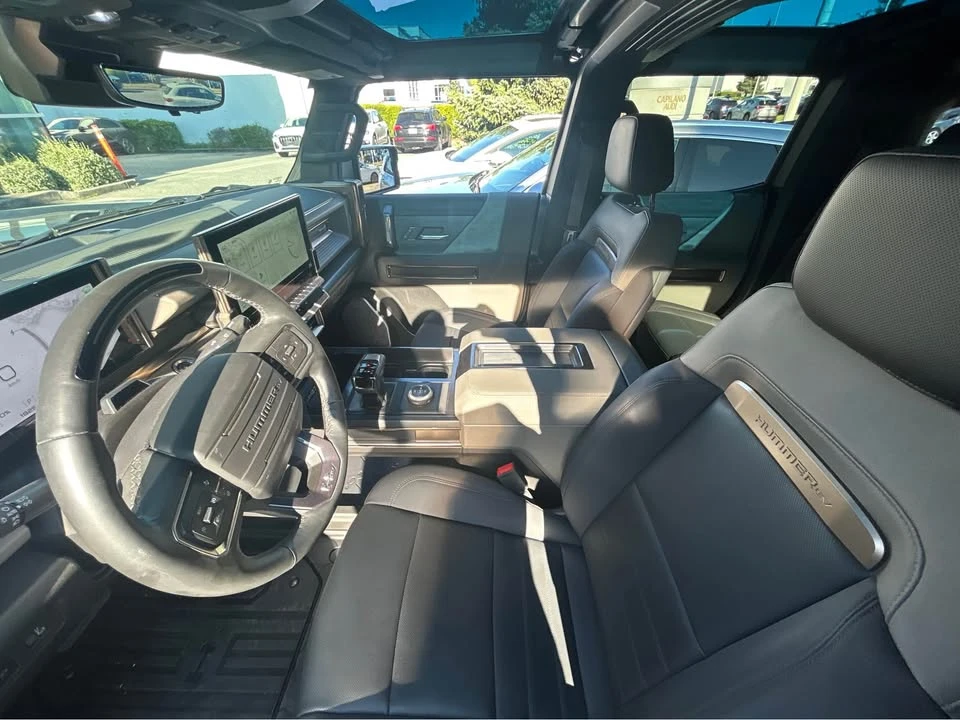 2024 GMC Hummer EV - Image 9 of 10