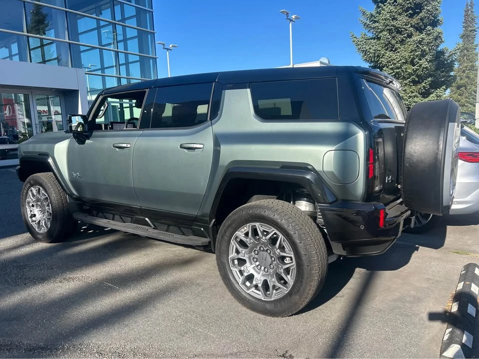 2024 GMC Hummer EV - Image 3 of 10