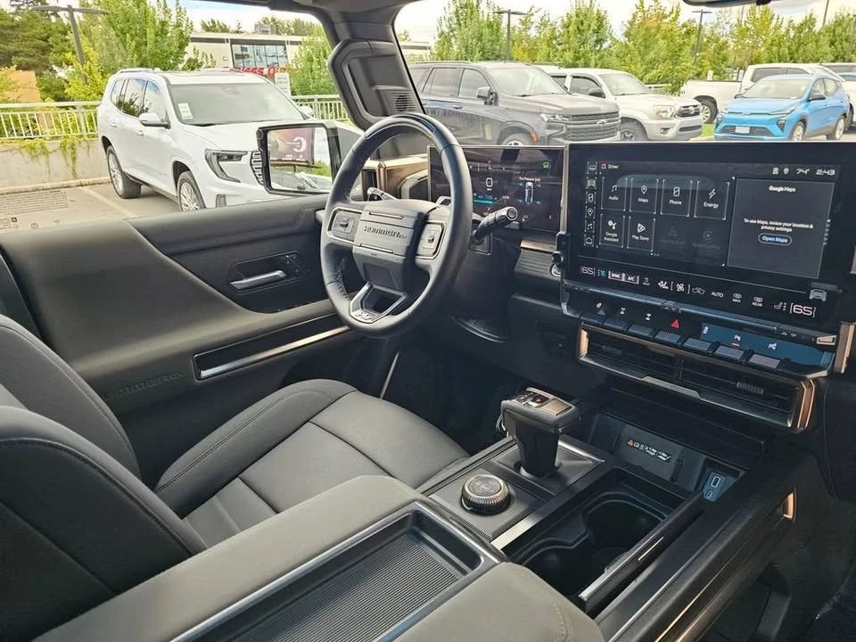 2024 GMC Hummer EV - Image 7 of 11