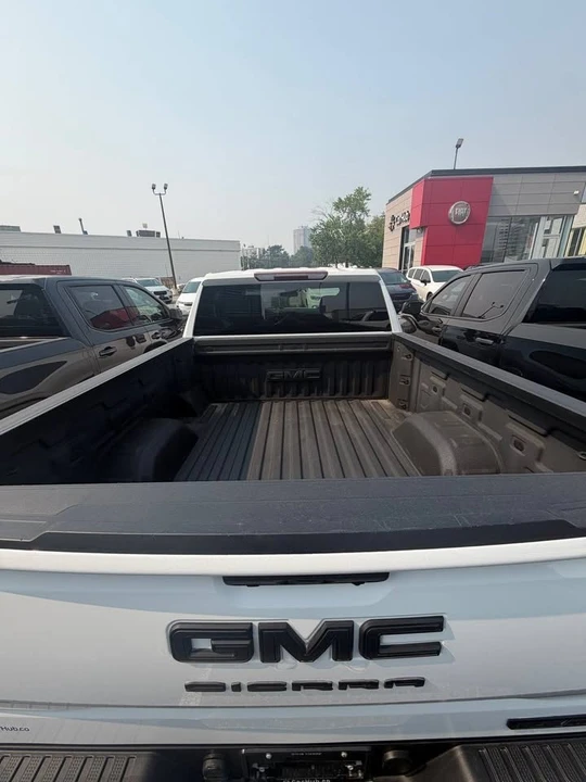 2024 GMC Sierra 5th Gen - Image 6 of 12