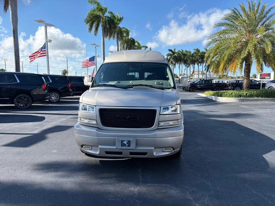 2024 GMC Savana - Image 5 of 31